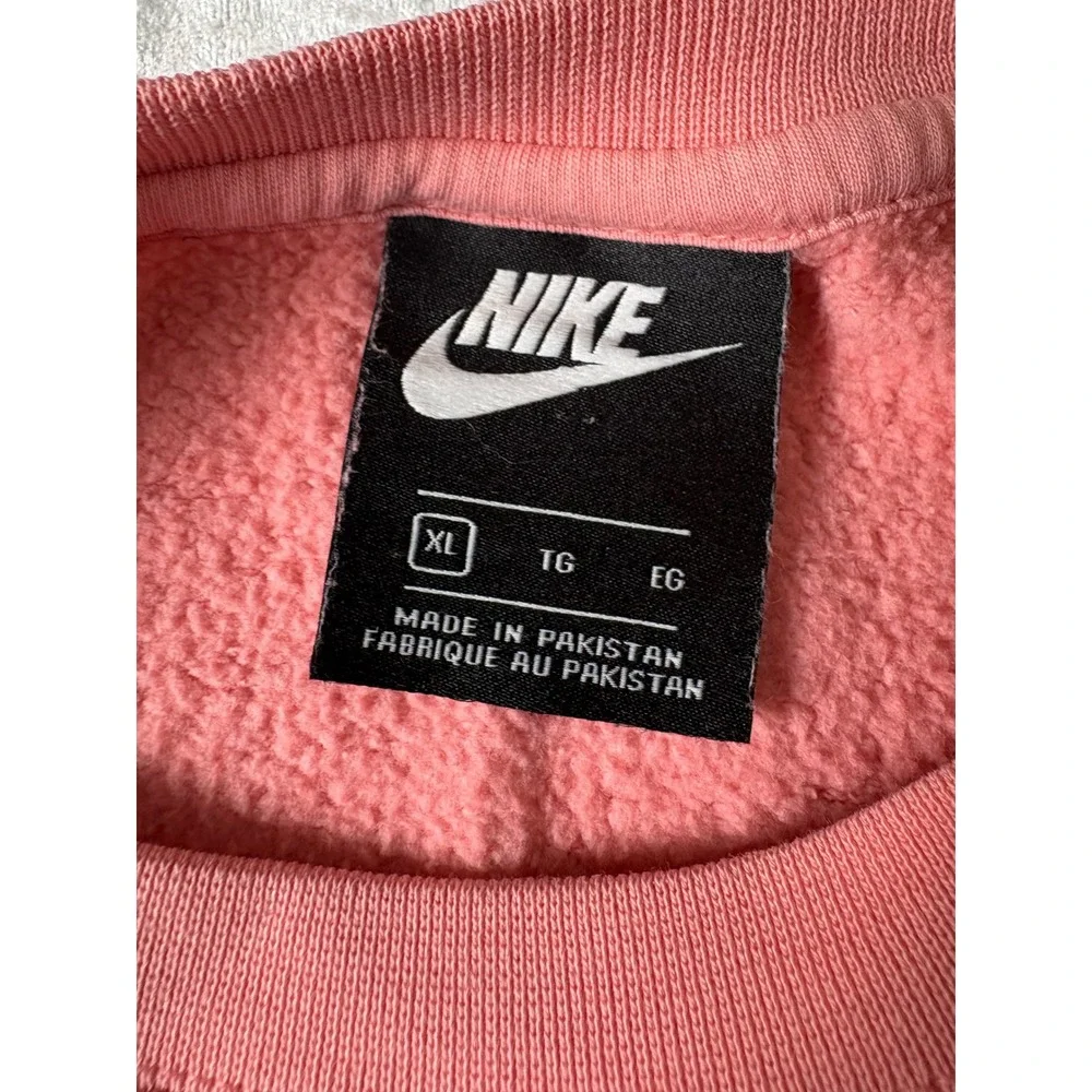 Nike Sportswear Womens XL Crewneck Sweatshirt Coral Pink Fleece Pullover Swoosh